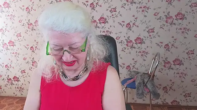 Maya_Mayflower webcam