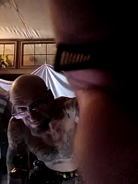 ShawnandDani7074 webcam