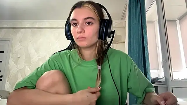 PluralPalaver webcam