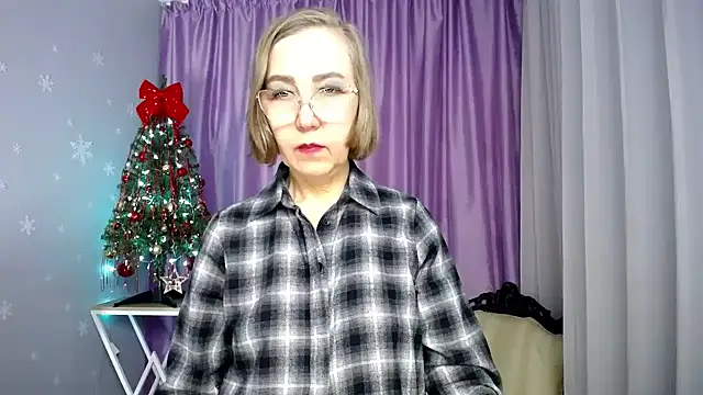 queen_a_n_i - Queen_a_n_i's free webcam - UK Sex Cams