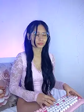 nayecloud - NayeCloud's free webcam - UK Sex Cams