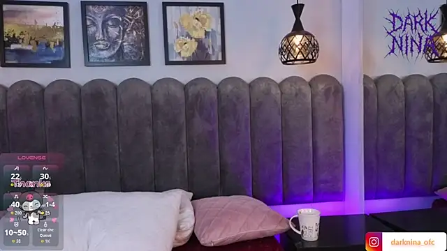 Dark_nina_'s room