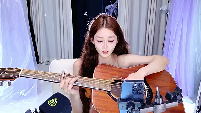 Dancer_Lucky-Nini webcam