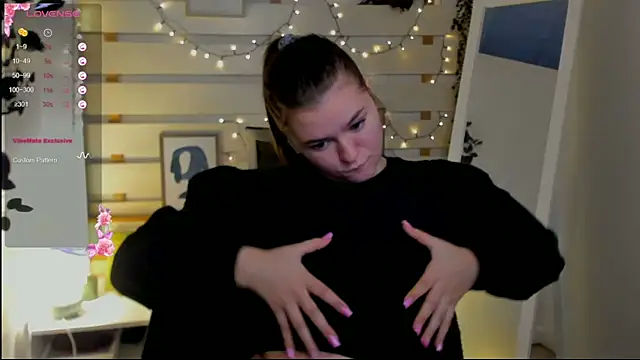 Josephine_Kiss webcam