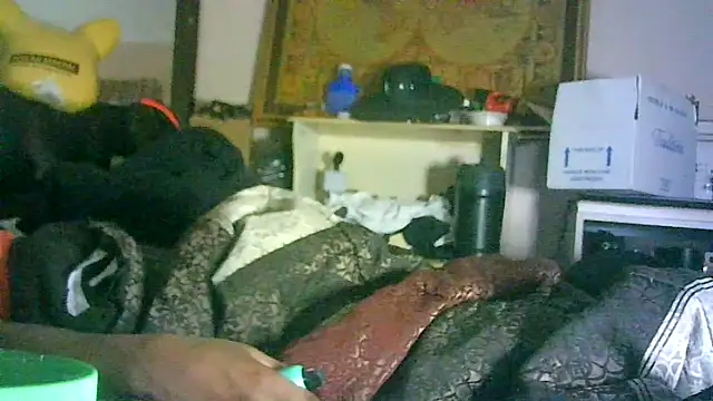 ON3YOULLN3VER_FIR3 webcam