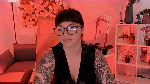 NeoGeisha webcam