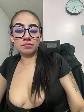 SCARLETT_INK_ webcam
