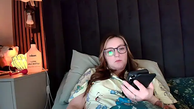 short_sweetpea webcam