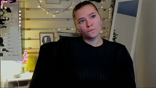 Josephine_Kiss webcam