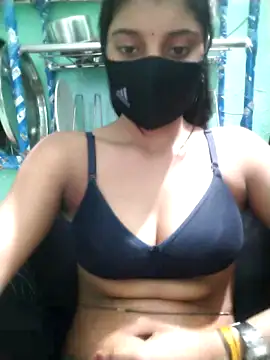 Webcam Model (Erotic-Girl)  is live.Free join now!