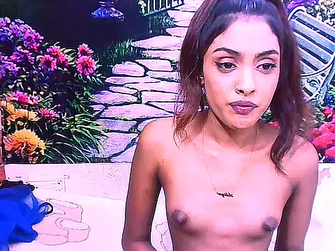 IndianPretty14u2Luv webcam