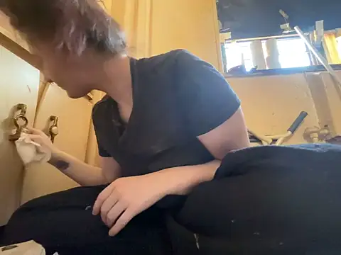 Snowbunnycake_131 webcam