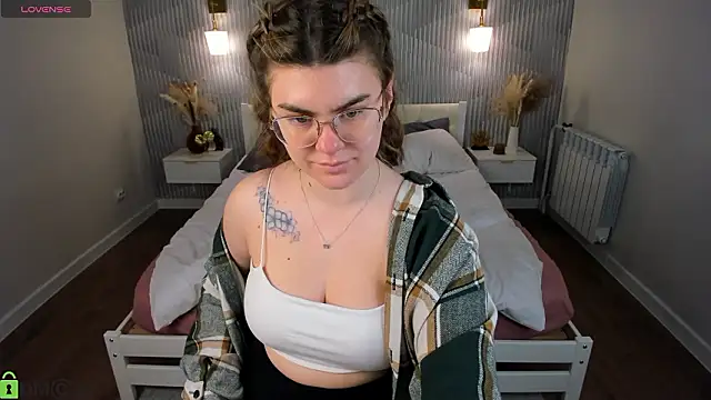 zoe_j0y webcam