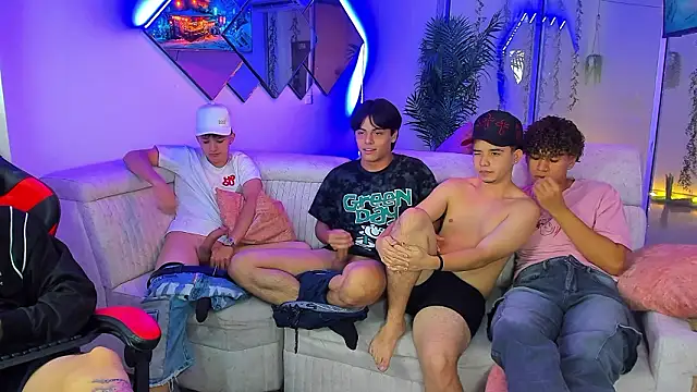 Houseofwarrios webcam