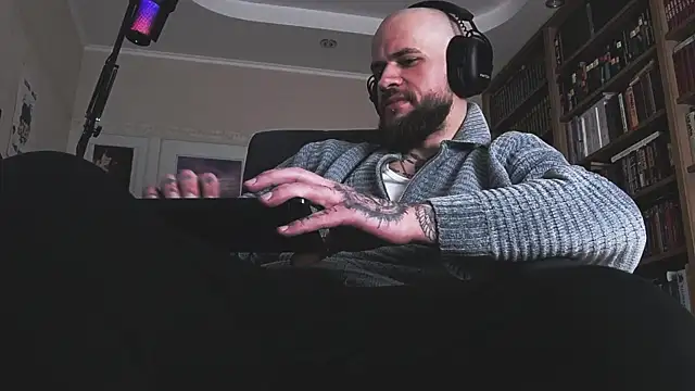 findomjason - FindomJason's free webcam - UK Sex Cams