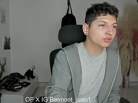 A_lejandro_08 webcam