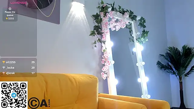 TessaDavidson webcam