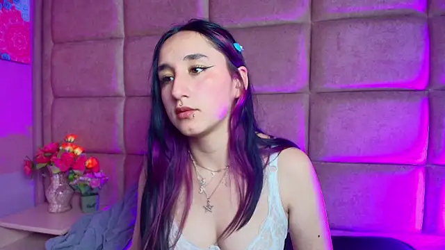 charlottestuart - CharlotteStuart's free webcam - UK Sex Cams