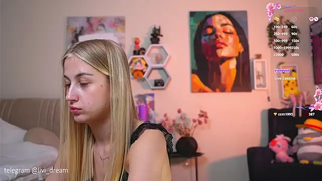 VernitaFiscalini webcam