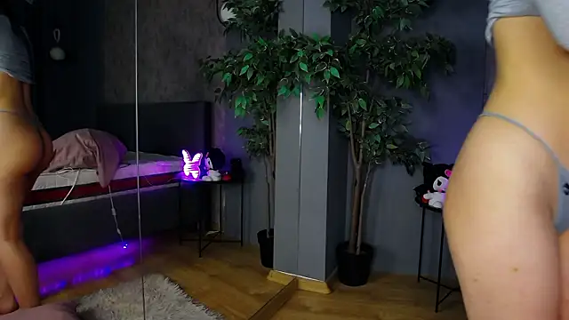 ScarlettJakobs webcam