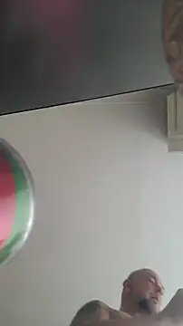 HornyDaddyMuscle webcam