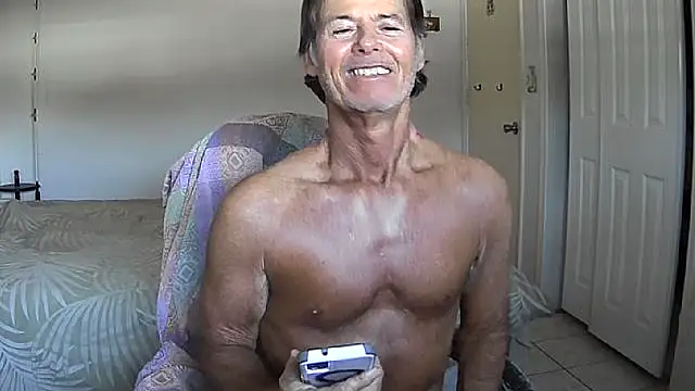 nakeedcowboi65 webcam