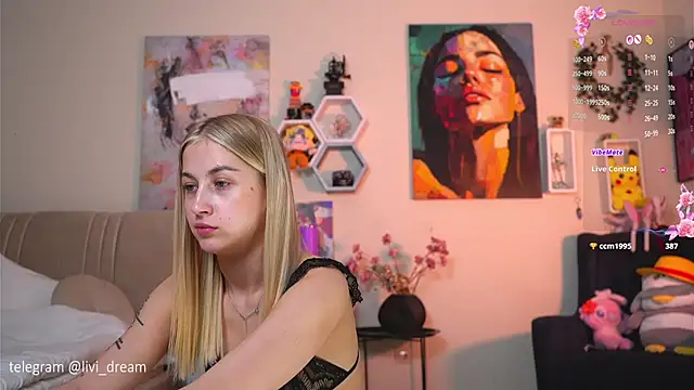 VernitaFiscalini webcam