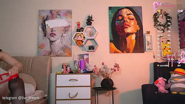 VernitaFiscalini webcam