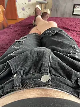 red_red00 - Red_red00's free webcam