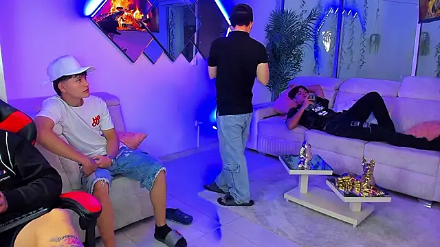 Houseofwarrios webcam