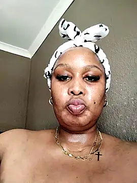 ThickyMinajxx live sex cam