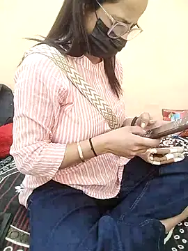 Webcam Model (meenu_bhabhi547) is live