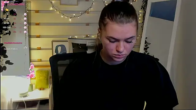 Josephine_Kiss webcam