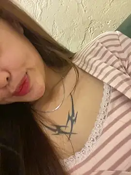 __babyshowpublic__ (F young) - Take off bra