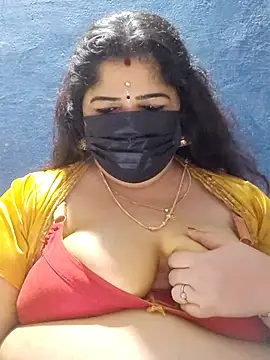 tamilthanushri webcam