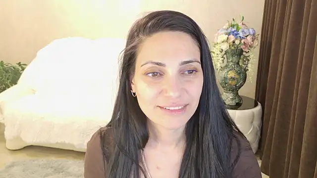 LovelyBeatrice webcam