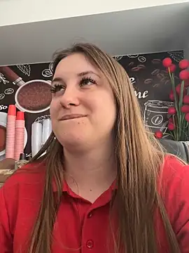 Strawberryyyyik webcam