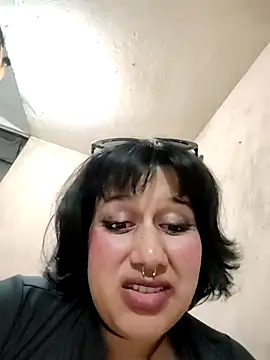 mariannn28 - MariannN28's free webcam - UK Sex Cams