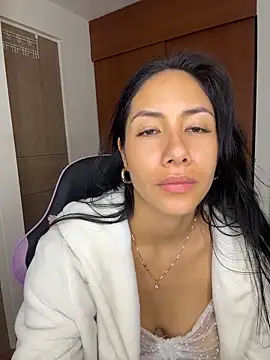 ArianaReynoldss webcam