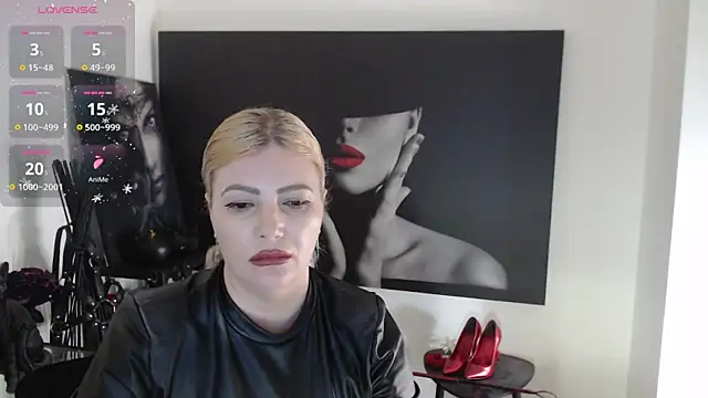 MistressDemi webcam stripchat model stream image