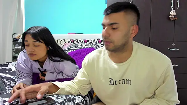 LazyandSniffer28 webcam