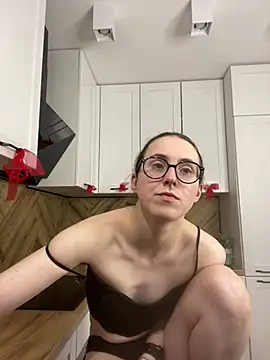 martiniiselenna - MartiniiSelenna's free webcam