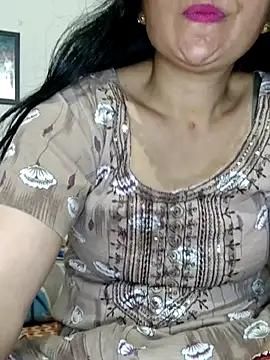 BhabhiPooja69 webcam