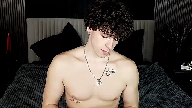 tylergibson - TylerGibson's free webcam