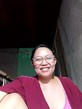 hotpinay_45 - Hotpinay_45's free webcam