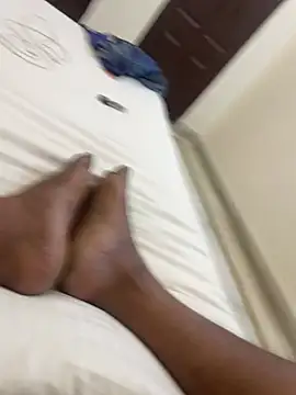 Yours_Teluguboii webcam