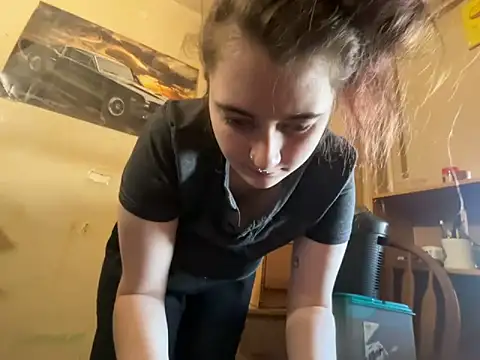 Snowbunnycake_131 live sex cam