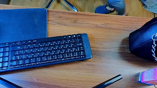 WhiteWingsDoll webcam