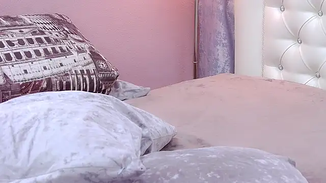 s_andra_ - S_andra_'s free webcam - UK Sex Cams