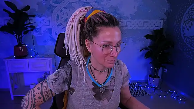 umaspace - UmaSpace's free webcam - UK Sex Cams